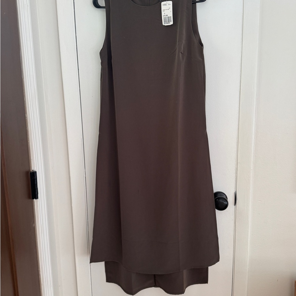 NWT Forever 21 Women’s Size Small Olive Green Long Tunic Top